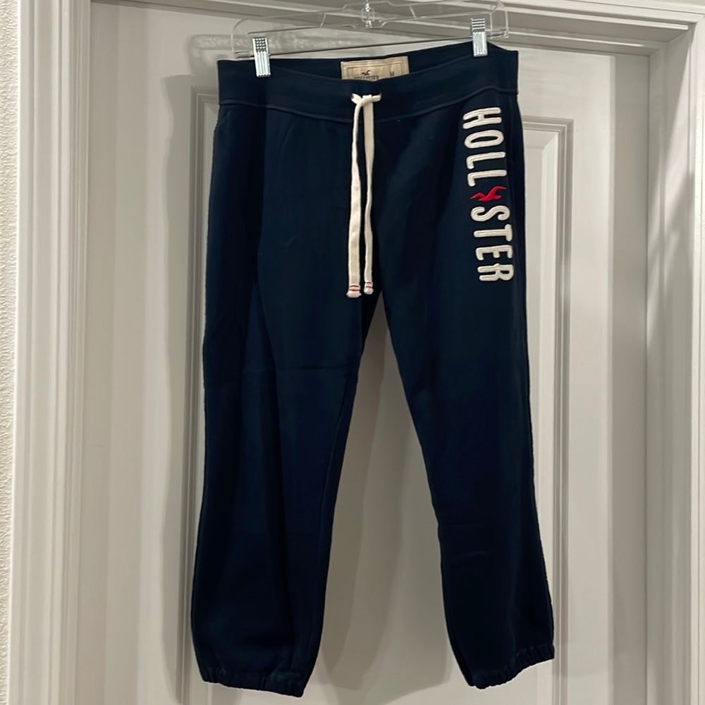 Hollister joggers